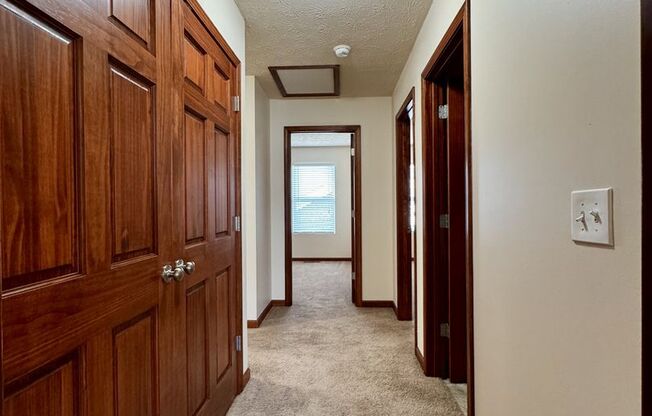 3 beds, 2.5 baths, 1,960 sqft, $1,950, Unit 317SMA3