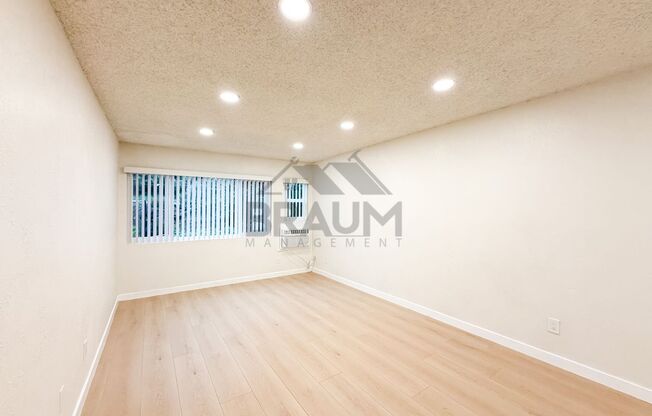 4636 LAUREL CANYON, LLC