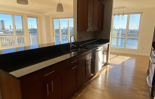 2 beds, 2 baths, 1,266 sqft, $4,400, Unit 1112