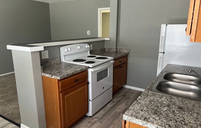 1 bed, 1 bath, 530 sqft, $1,075, Unit 342