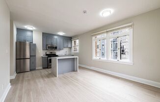 1086 POST ST