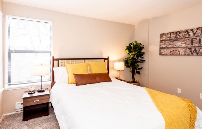 Sunstone Parc, Beaverton, OR, 97008, model primary bedroom and windows