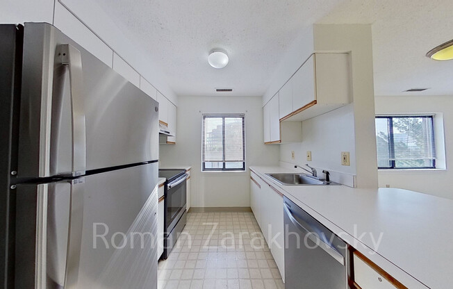 27 WEBSTER AVE