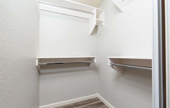 2 beds, 2 baths, $1,600, Unit # 2169