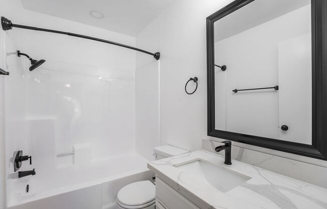 2 beds, 2 baths, 1,250 sqft, $2,598, Unit 18
