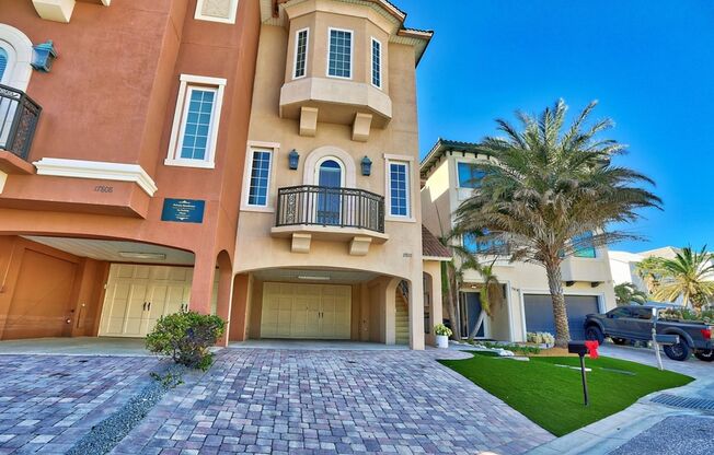 Gulf-Front Luxury Townhouse | 4 Bedrooms + Loft | Sleeps 17 | Game Room & Elevator