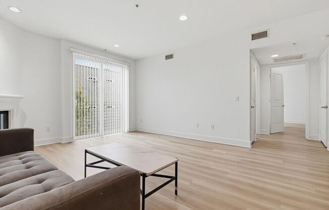 2 beds, 2 baths, 1,127 sqft, $3,500, Unit 208