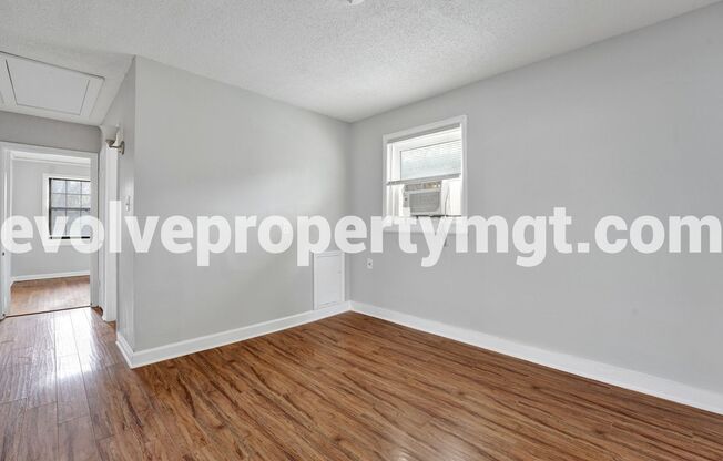 3 beds, 1 bath, $1,195