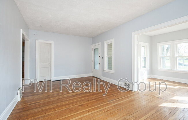 18906 Neff Rd Up