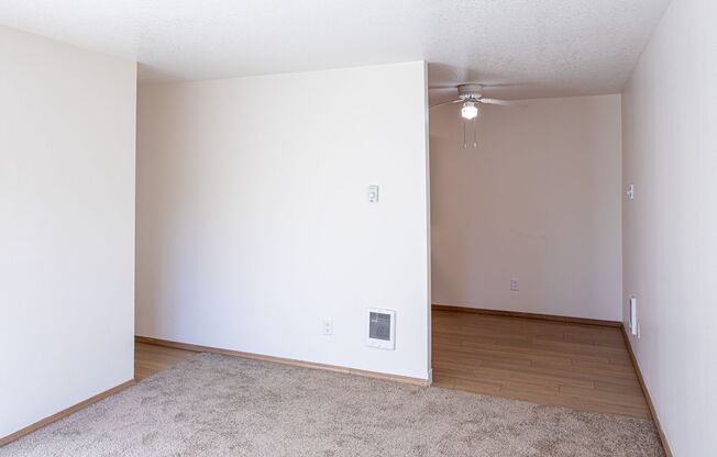 2 beds, 2 baths, 847 sqft, $1,550, Unit 44