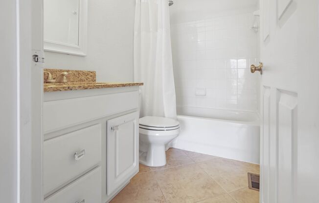 2 beds, 2.5 baths, $1,850, Unit Unit 424