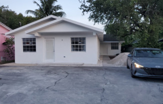 520 NW 94 ST