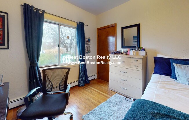 1 VASSAR ST
