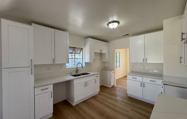 3bd 2ba + Office Space
