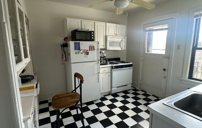 2523-29 Webster