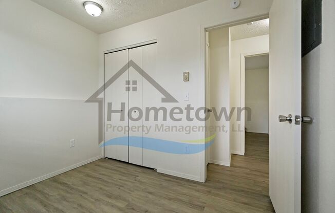 2 beds, 1 bath, 800 sqft, $1,200, Unit B1