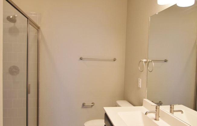 3 beds, 2 baths, $1,595