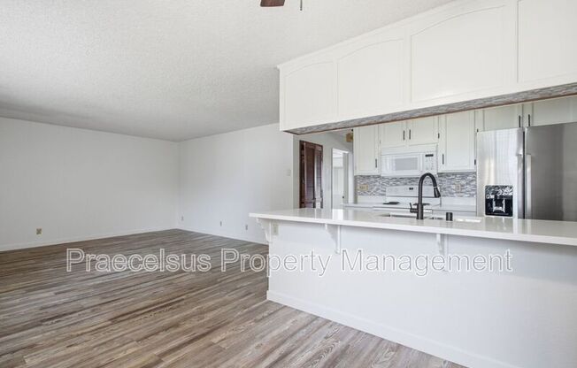 1292 HOLLY AVE