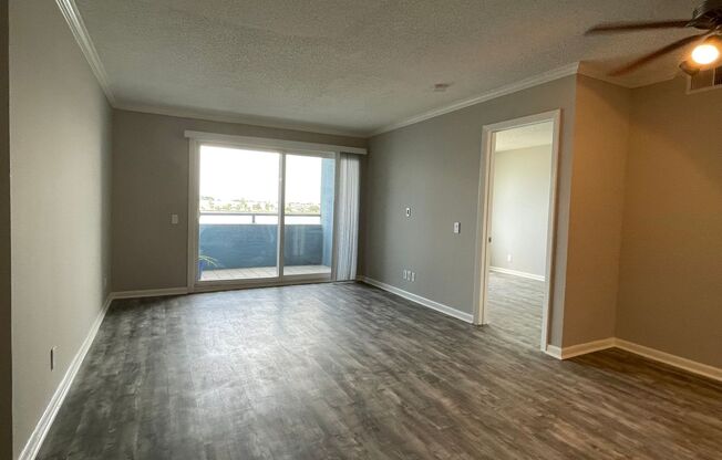 1 bed, 1 bath, $1,175, Unit #207