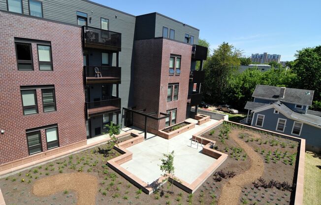 1 bed, 1 bath, 625 sqft, $1,810, Unit 401