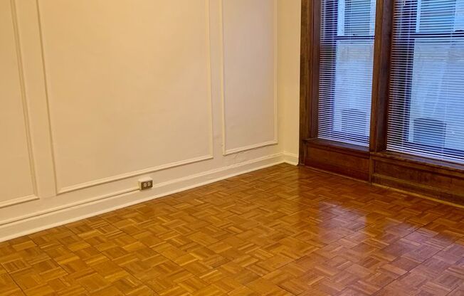 Studio, 1 bath, 300 sqft, $1,335, Unit 530-214