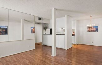 2 beds, 1 bath, $1,650, Unit # 211