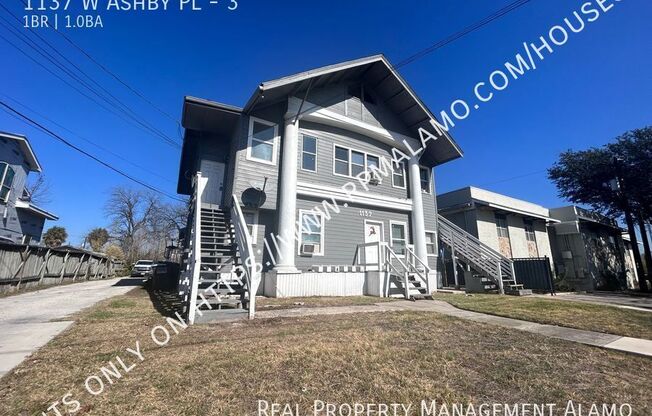 1137 W ASHBY PL