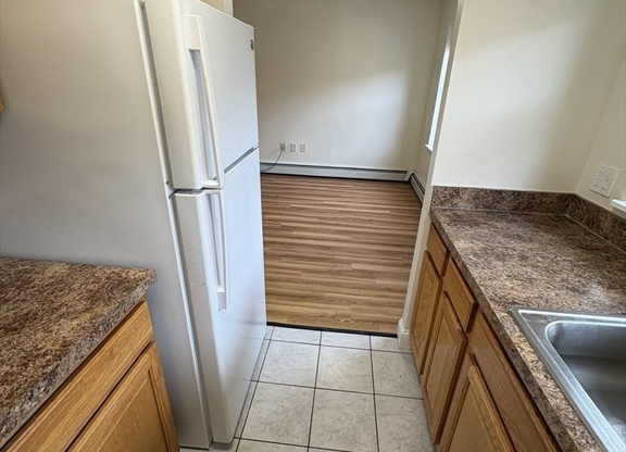 1 bed, 1 bath, 482 sqft, $2,009, Unit 35
