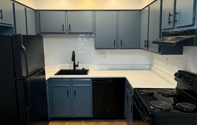 Cottonwood Creek Apartments