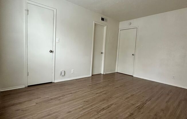 1 bed, 1 bath, 619 sqft, $1,299, Unit OPA-160