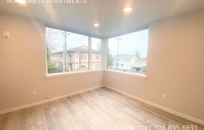 5521 15 AVE NE