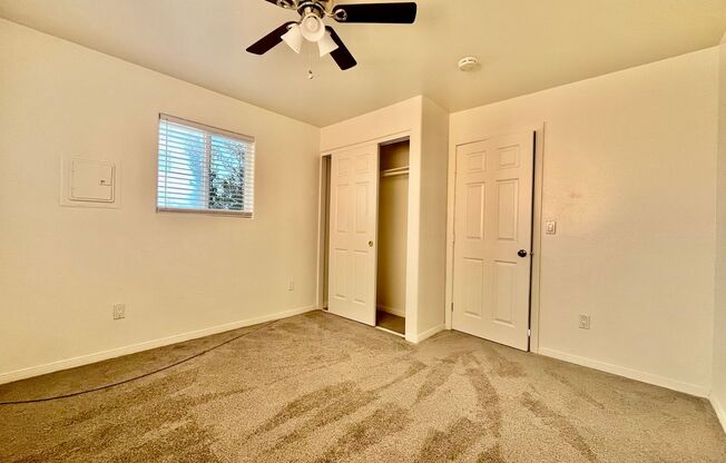 4018 - 4020  Swift Ave