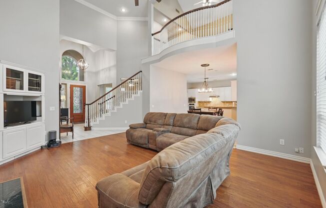 Beautiful 3-Bedroom Home with Pool & Spa in Woodlake Estates – Flower Mound