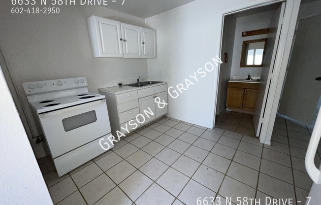 6633 N 58 DR