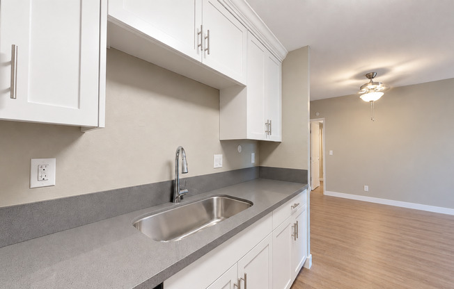 1 bed, 1 bath, 650 sqft, $2,045, Unit 36