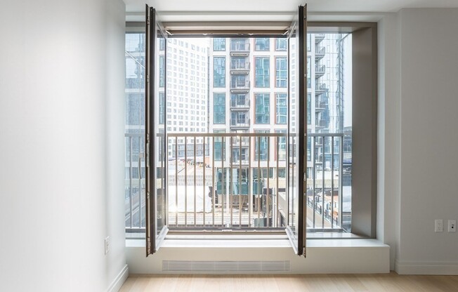 1 bed, 1 bath, 696 sqft, $5,375, Unit 707
