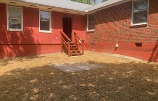 2 beds, 1 bath, $1,600