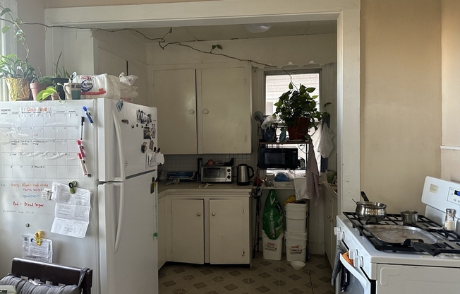 2 beds, 1 bath, 1,100 sqft, $2,500, Unit 1