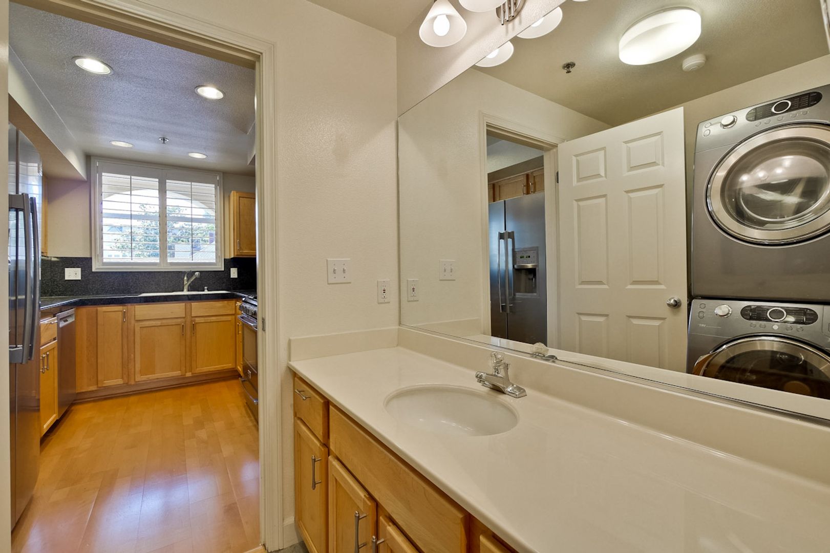 Downtown Mountain View l Stylish Home