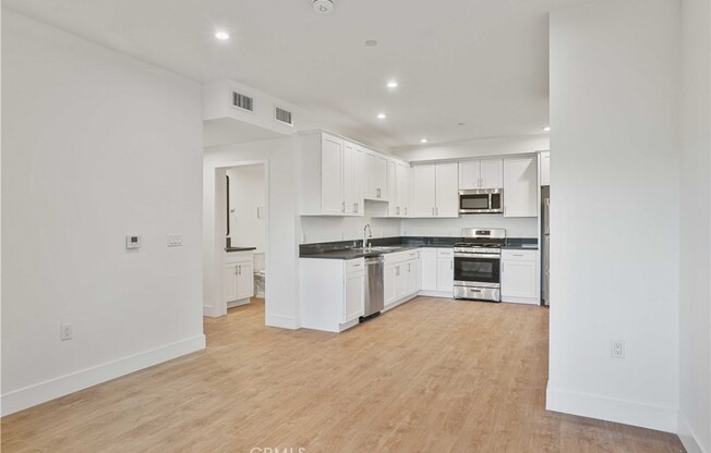 2 beds, 2 baths, 1,069 sqft, $2,309, Unit 502