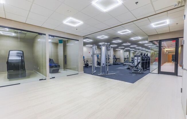 Studio, 1 bath, 325 sqft, $2,200, Unit 311