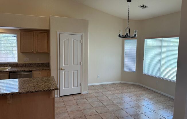 3 beds, 2 baths, $2,250