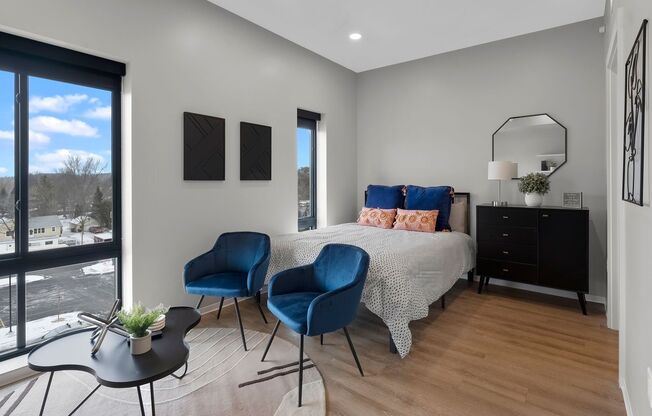 Studio, 1 bath, 394 sqft, $1,100, Unit 2418