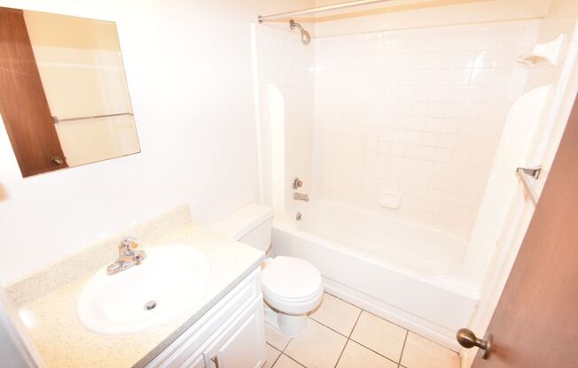 2 beds, 1.5 baths, 1,001 sqft, $1,500, Unit CW1401