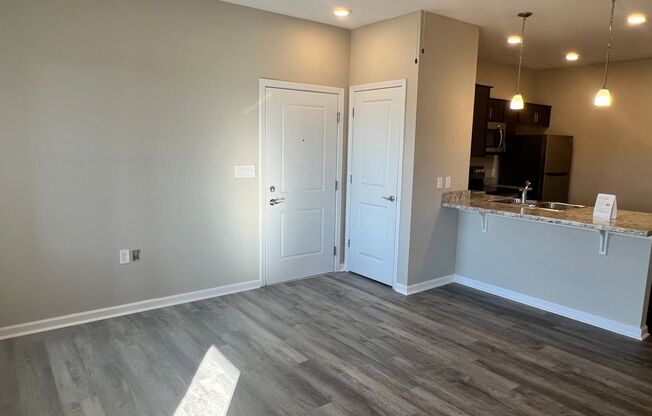 1 bed, 1 bath, 775 sqft, $1,050, Unit C204