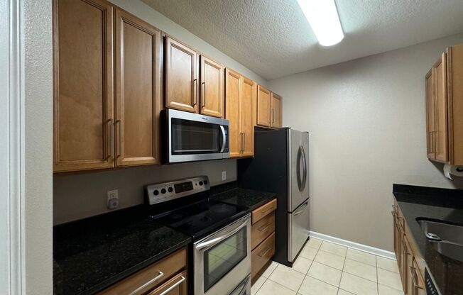 3 beds, 2 baths, $1,750, Unit # 301