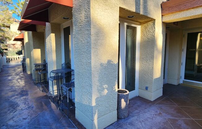 2 beds, 2 baths, $2,000, Unit # 326