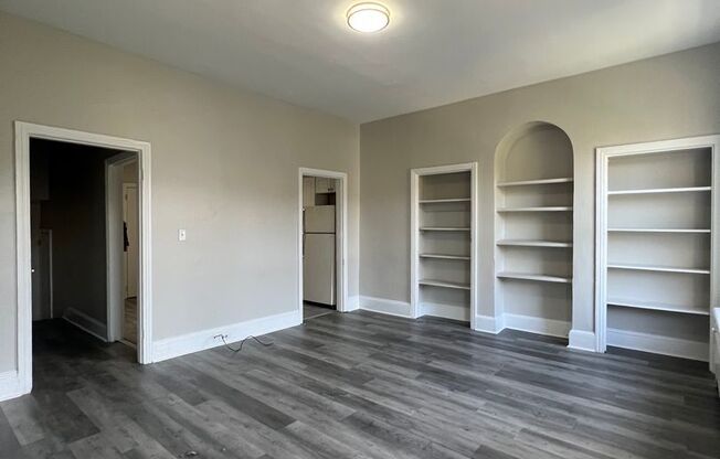 2 beds, 1 bath, 950 sqft, $1,650, Unit 3