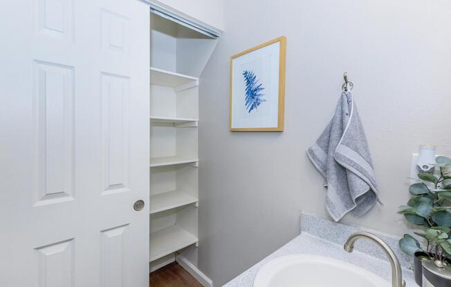 1 bed, 1 bath, 560 sqft, $641