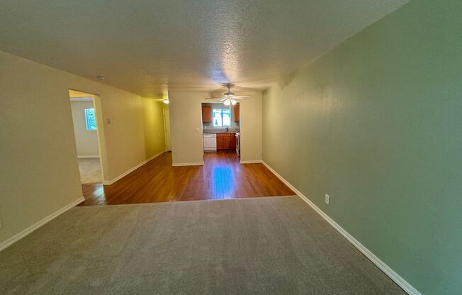 2 beds, 1 bath, 850 sqft, $1,600, Unit 44